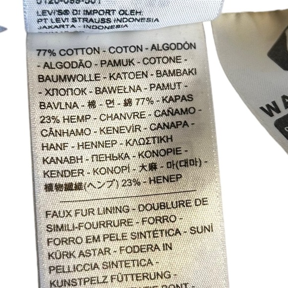 Levi's New Heritage Sherpa Jacket in Hot Head - Picture 14 of 16